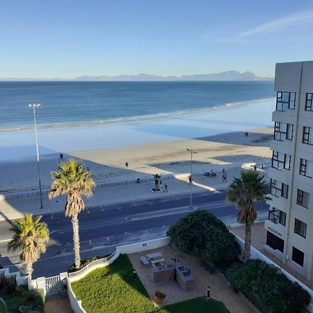 Beach Front Property 斯特兰德 外观 照片